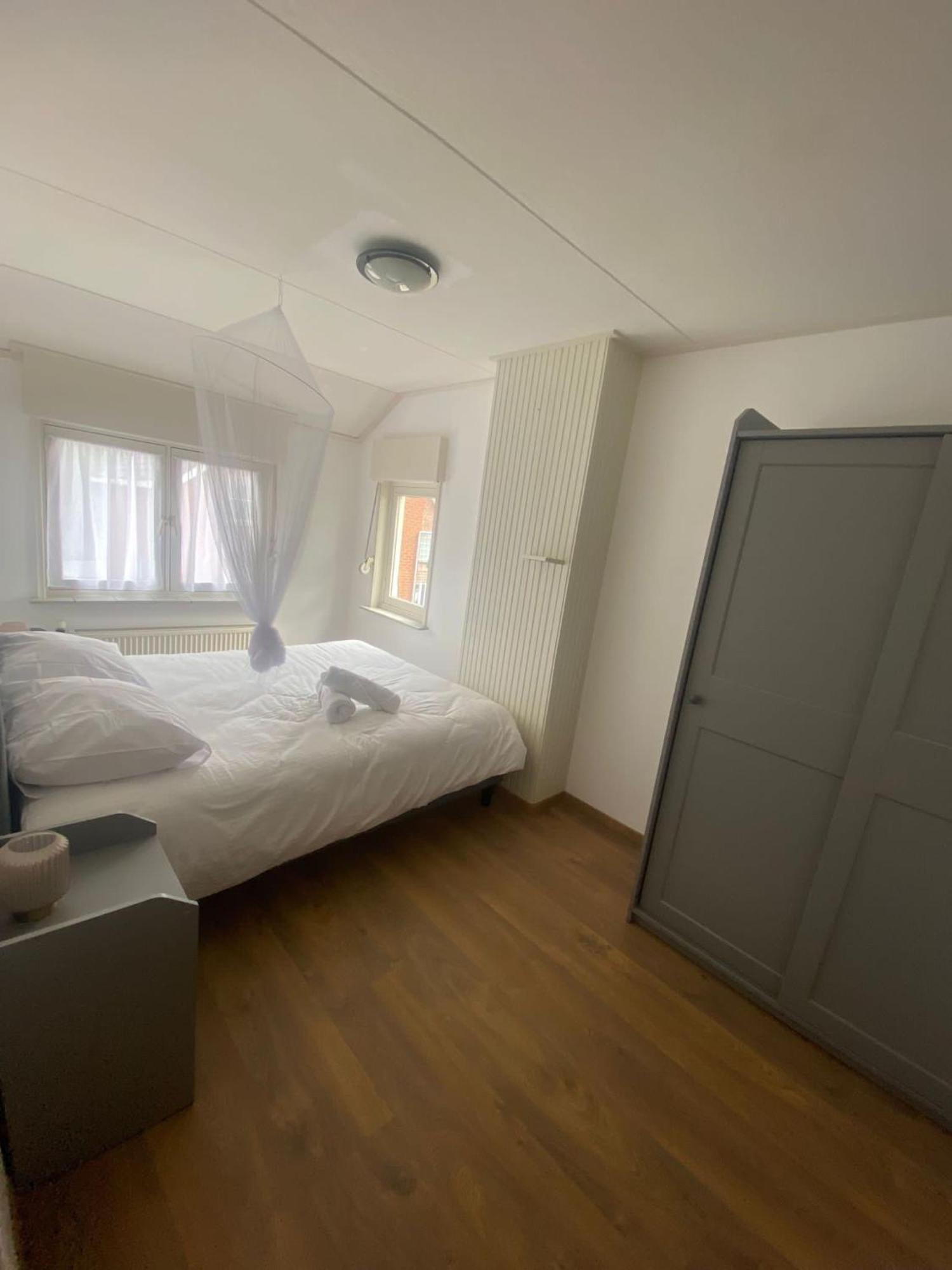 Aangename En Zeer Rustig Gelegen Vakantiewoning Westdorpe エクステリア 写真
